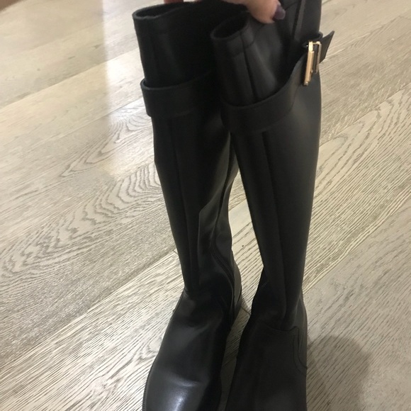 Boots - Picture 2 of 3